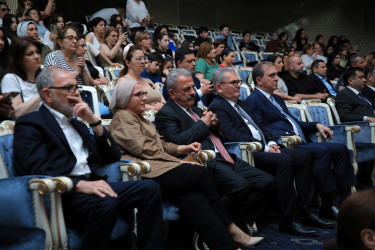 Gəncədə XV “İpək Yolu” Beynəlxalq Musiqi Festivalının bağlanış mərasimi keçirilib