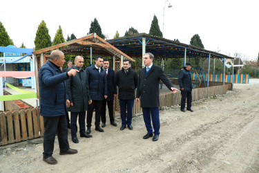 Gəncə şəhərinin Heydər Əliyev Park-Kompleksindəki süni göl bərpa edilir