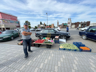 Şəhərdə qanunsuz küçə ticarətilə məşğul olanlara qarşı monitorinqlər davam edir
