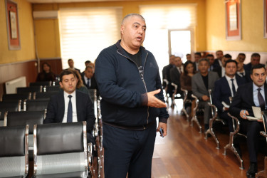 Niyazi Bayramov vətəndaşlarla növbəti səyyar görüş keçirib