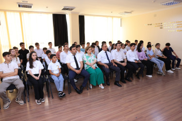 Gəncədə “Hüquqlarınla parla!” layihəsi çərçivəsində məktəblilərlə görüş keçirilib