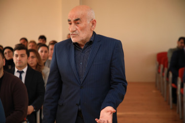 Niyazi Bayramov 14 nömrəli tam orta məktəbdə səyyar görüş keçirib