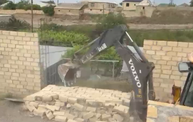 Gəncədə qanunsuz tikintiyə qarşı nəzarət tədbirləri davam etdirilir