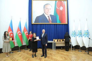 Gəncədə 8 Mart – Beynəlxalq Qadınlar Gününə həsr olunmuş bayram tədbiri keçirilib