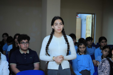 Şagirdlərlə “Rəqəmsal dünyada təhlükəsizlik” mövzusu müzakirə olunub