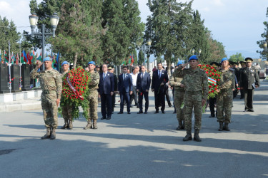 Gəncədə 26 İyun – Silahlı Qüvvələr Gününə həsr olunmuş təntənəli bayram tədbiri keçirilib