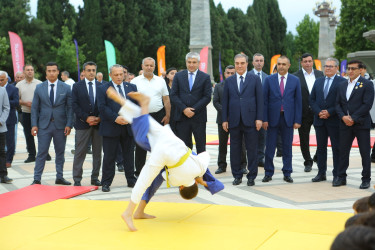 Gəncə 2025-ci il üçün MDB-nin İdman Paytaxtı titulunu təsdiqləyən sertifikatı qəbul edib