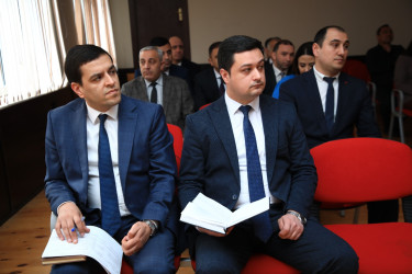 Niyazi Bayramov 1 nömrəli tam orta məktəbdə vətəndaşlarla görüşüb