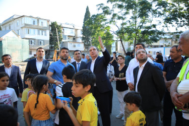 Niyazi Bayramov növbəti “ABAD məhəllə” layihəsi çərçivəsində görülən işlərlə tanış olub