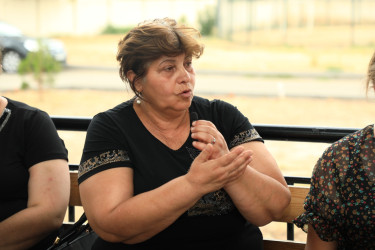 Gəncə Şəhər İcra Hakimiyyətinin başçısı Niyazi Bayramov şəhər sakinləri ilə növbəti dəfə səyyar görüş keçirib