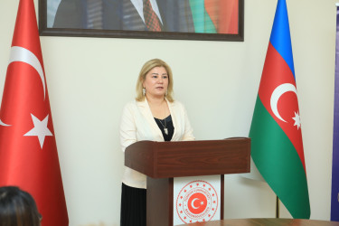 Gəncədə Türkiyədə keçirilən “Milli Ailə Həftəsi” çərçivəsində dəyirmi masa təşkil olunub