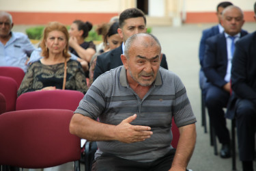 Niyazi Bayramov növbəti dəfə sakinlərlə görüşüb