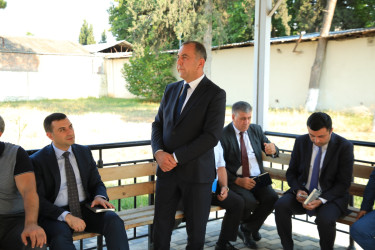 Gəncə Şəhər İcra Hakimiyyətinin başçısı Niyazi Bayramov növbəti dəfə vətəndaşlarla görüşüb