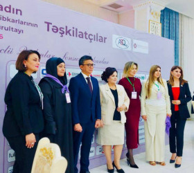 Gəncədə Qadın Sahibkarların I Qurultayı keçirilib