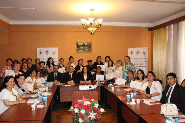 Gəncədə “Əlilliyi olan şəxslərlə peşəkar etik davranış qaydaları” mövzusunda təlim keçirilib