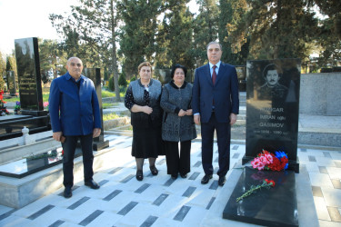 Niyazi Bayramov Şəhidlər xiyabanında aparılan təmir işləri ilə yerində tanış olub