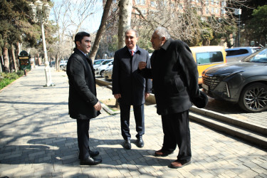 Niyazi Bayramov asudə vaxtında şəhər sakinləri ilə görüşüb