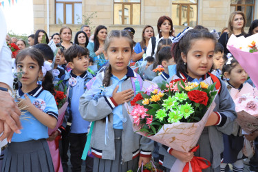 Gəncənin məktəblərində “Bilik günü” ilə bağlı silsilə tədbirlər keçirilib