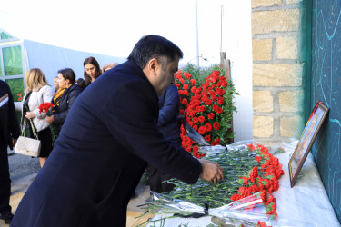 Niyazi Bayramov Milli Qəhrəman Hökümə Əliyevanın yas mərasimində iştirak edib