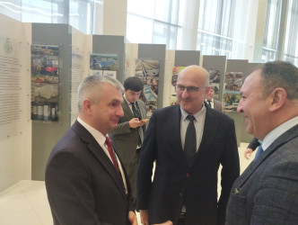 İcra başçısının müavini Qomel vilayətinin qubernatoru ilə görüşüb