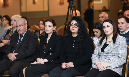 Gəncə şəhər Nizami bələdiyyəsi “Bələdiyyələrdə yaradılmış gender komissiyalarının işinin gücləndirilməsi” mövzusunda keçirilən konfransda təmsil olunub