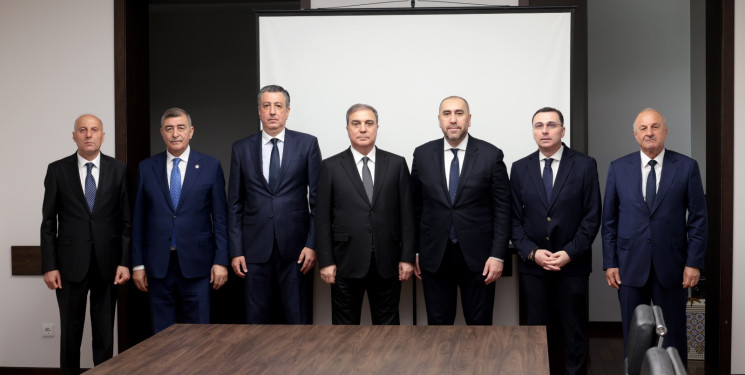Niyazi Bayramov Tbilisi Şəhər Bələdiyyə Məclisinin sədri və şəhərin vitse-meri ilə görüşüb