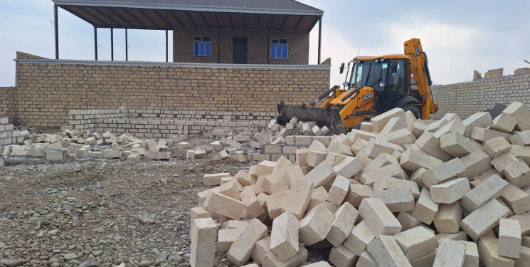 Gəncədə qeyri-qanuni tikintisi aparılan daha bir neçə yaşayış sahəsi aşkarlanıb