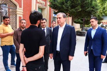 Niyazi Bayramov şəhərin bir sıra park və istirahət məkanlarına baxış keçirib