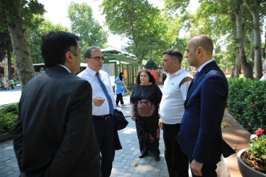 Niyazi Bayramov şəhərdə aparılan abadlıq işlərinə mütəmadi baxış keçirir