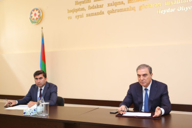 Niyazi Bayramov ADAU-da sakinlərlə görüşüb
