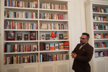 Gəncə şəhər Heydər Əliyev Mərkəzində “Türkiyə ədəbiyyatı” bölməsinin rəsmi açılış mərasimi keçirilib