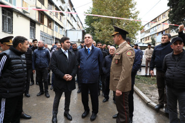 Niyazi Bayramov hadisə yerinə gələrək partlayış baş verən binadakı vəziyyətlə yerində tanış olub