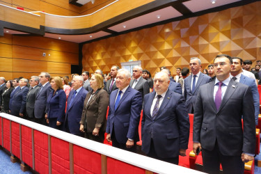 Gəncədə Heydər Əliyev: “Azərbaycanın suverenliyi və müstəqilliyi xalqımızın azad ruhunun təcəssümüdür” mövzusunda konfrans keçirilib