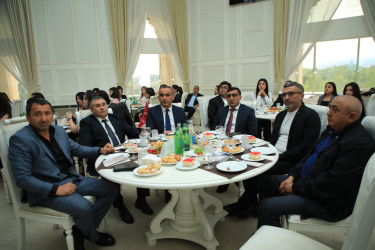 Gəncədə Ulu Öndər Heydər Əliyevin anadan olmasının 103-cü ildönümünə həsr olunmuş silsilə tədbirlər davam edir