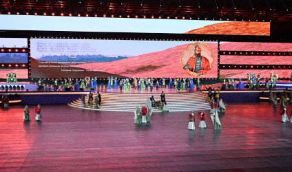 İlham Əliyev və birinci xanım Mehriban Əliyeva Gəncədə keçirilən III MDB Oyunlarının təntənəli açılış mərasimini izləyiblər