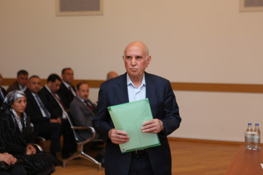 Niyazi Bayramov 41 nömrəli tam orta məktəbdə vətəndaşlarla görüşüb