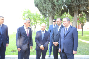 Azərbaycan Respublikası Vəkillər Kollegiyasının rəhbərliyi Mir Cəlal Paşayevin Gəncədə yerləşən ev muzeyini ziyarət ediblər