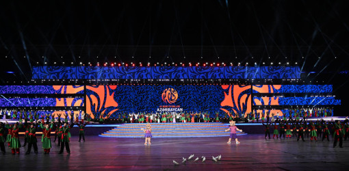 İlham Əliyev və birinci xanım Mehriban Əliyeva Gəncədə keçirilən III MDB Oyunlarının təntənəli açılış mərasimini izləyiblər