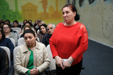 Niyazi Bayramov 37 nömrəli tam orta məktəbdə vətəndaşlarla qəbul keçirib