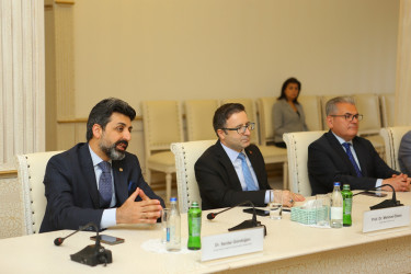 Niyazi Bayramov Türkiyə Maarif Vəqfinin nümayəndə heyəti ilə görüşüb