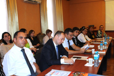 Gəncədə “Əlilliyi olan şəxslərlə peşəkar etik davranış qaydaları” mövzusunda təlim keçirilib