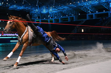 İlham Əliyev və birinci xanım Mehriban Əliyeva Gəncədə keçirilən III MDB Oyunlarının təntənəli açılış mərasimini izləyiblər