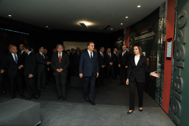 Gəncə Memorial Kompleksində mülki şəhidlərin xatirəsi yad olunub