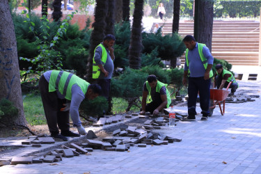 Niyazi Bayramov növbəti dəfə şəhərdə aparılan təmir-tikinti işlərinin gedişatı ilə yerində tanış olub