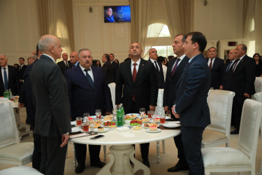 Gəncədə Ulu Öndər Heydər Əliyevin anadan olmasının 103-cü ildönümünə həsr olunmuş silsilə tədbirlər davam edir