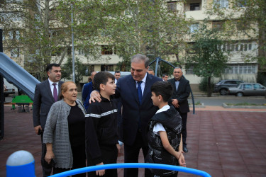 Niyazi Bayramov şəhərin bir sıra ərazilərində görülən abadlıq işlərinə baxış keçirib