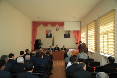 Niyazi Bayramov 30 nömrəli tam orta məktəbdə vətəndaş qəbulu keçirib