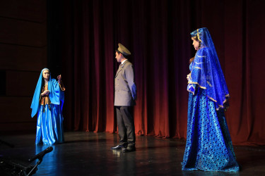 ADA Universitetinin müəllim və tələbələri “O olmasın, bu olsun” operettasını Gəncədə təqdim ediblər