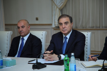 Gəncə Şəhər İcra Hakimiyyətində sahibkarlarla görüş keçirilib