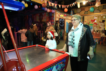 Niyazi Bayramov uşaq evinin sakinlərini bayram münasibətilə təbrik edib